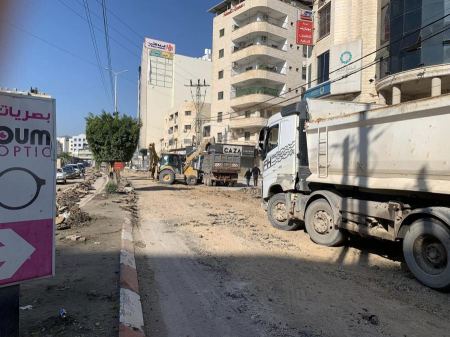 جانب من اعمال التدمير الكبير للبنية التحتية 