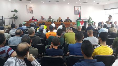 اجتماع لمتابعة خدمة نظافة احياء المدينة 