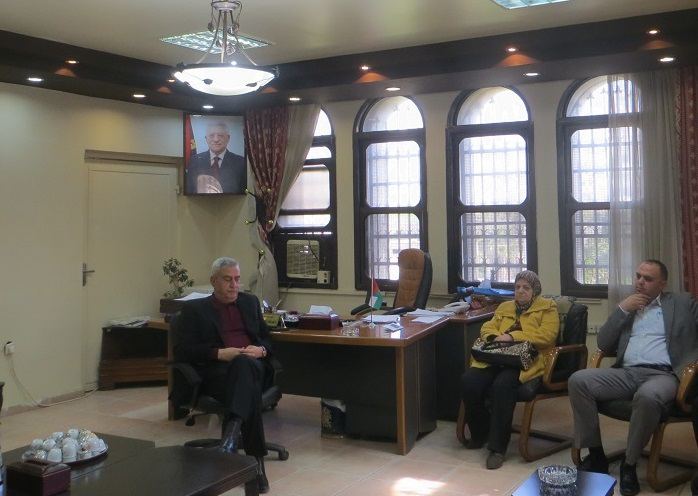 بحث الية التعاون مع نقابة الصيدلة